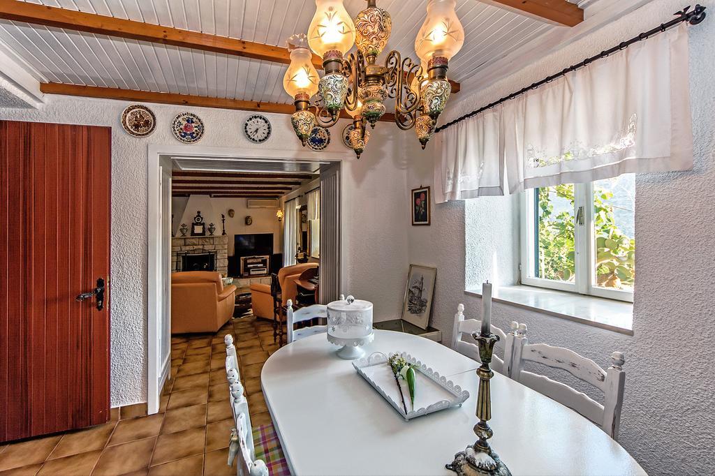 Villa Blanka Žrnovnica 객실 사진